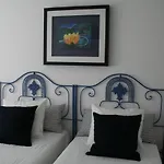 Encosta Da Camarinha Tatil Evi