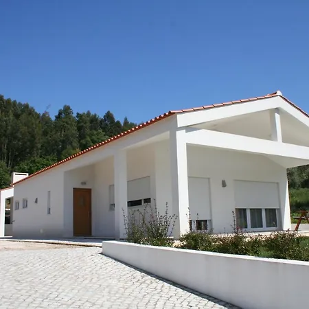 Encosta Da Camarinha Hébergement de vacances *