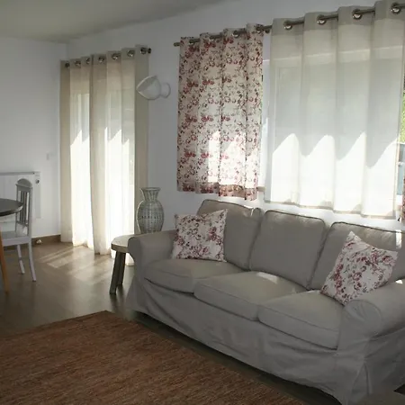 Encosta Da Camarinha Holiday home *